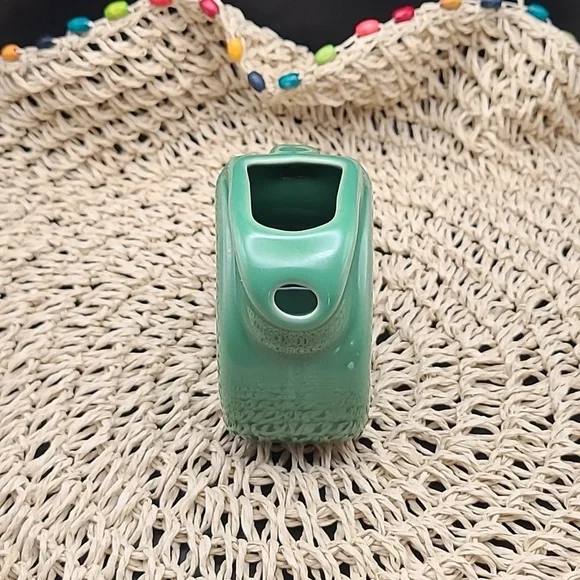 FIESTAWARE HLC Meadow Mini Disc Pitcher 2019 - Picture 3 of 5